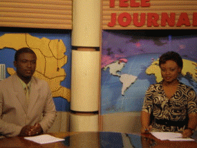 TNH TELEVISION  NATIONALE  D'HATI    TELE JOURNAL...l'ACTUALITE NATIONALE D'hAITI....lA CHAINE DE SERVICE PUBLIC... . Le journal quotidien d'actualité nationale de TNH est accessible en son et en image, tous les soirs à 7h00 PM, en live sur Jumptv.com et en archive sur tnh.ht